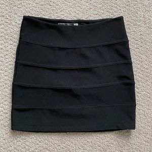 Guess Black Stretch Bandage Mini Skirt – Size XS